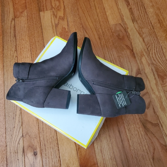 🆕🎁Liz Claiborne Cornelia Pointed Toe Ankle Boot - Picture 4 of 6